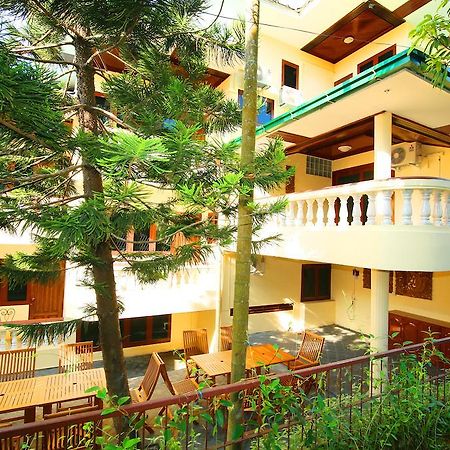 Hundred Moon Hotel Yangon Exterior foto