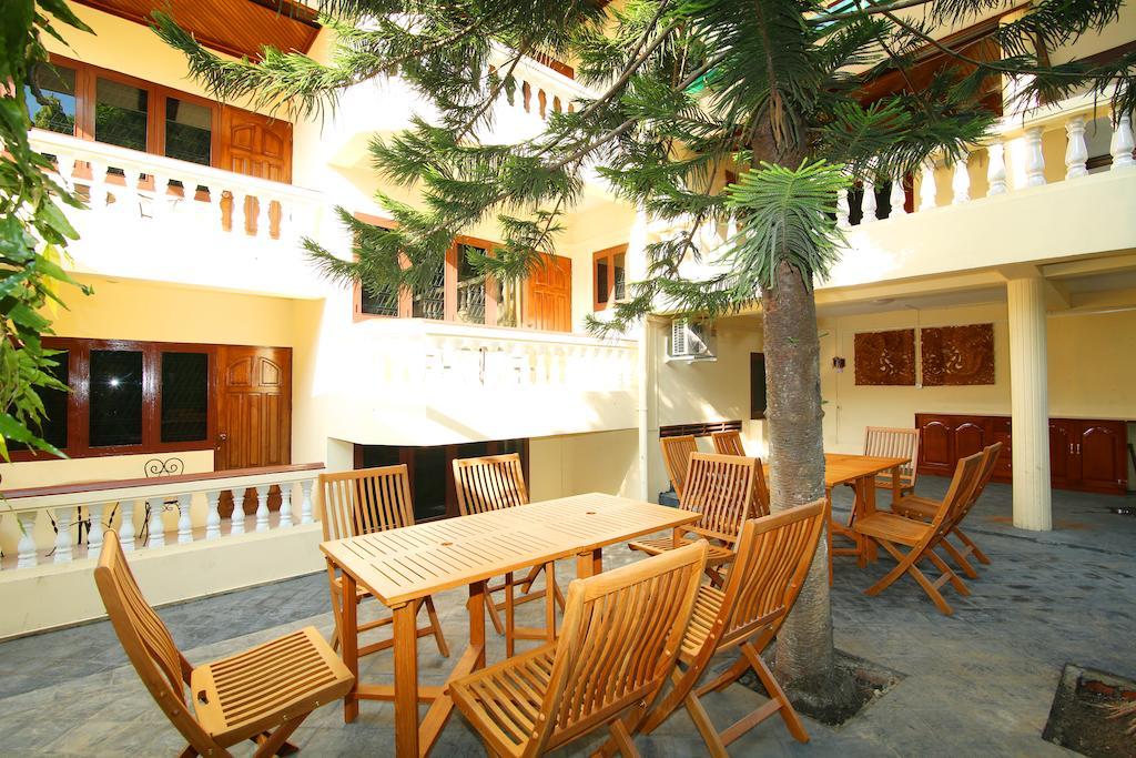 Hundred Moon Hotel Yangon Exterior foto
