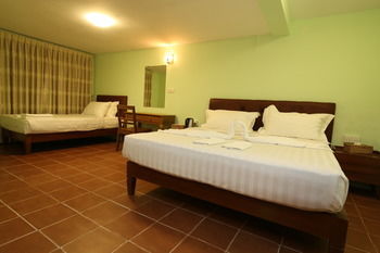 Hundred Moon Hotel Yangon Exterior foto